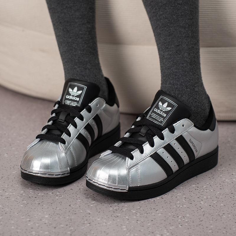 Adidas Shoes Superstar - อาดิดาส ออริจินัลส์ ซูเปอร์สตาร์ 2 รองเท้าลำลองที่สวมใส่สบาย ระบายอากาศได้ดี