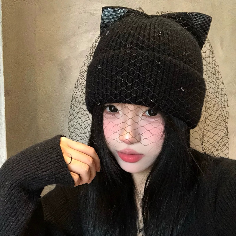 หมวกบีนนี่ถักลายหูแมวสไตล์ Y2K - Beanie Cuffed Knit บทวิจารณ์และราคา